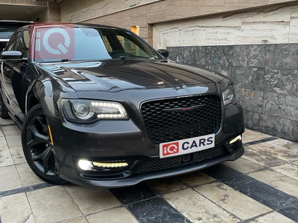 كرايسلر 300